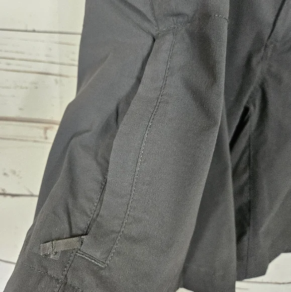 The North Face | Rolling Sun Gray Packable Shorts - Picture 4 of 7